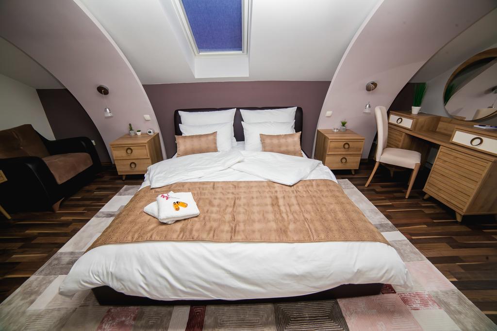 Villa Grace Bihać エクステリア 写真