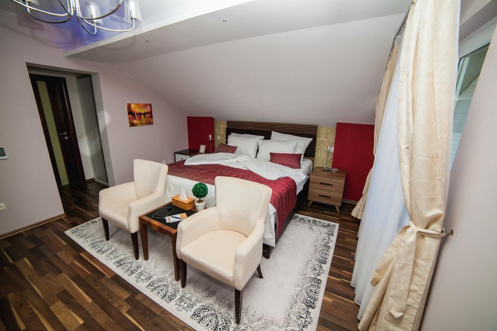 Villa Grace Bihać エクステリア 写真