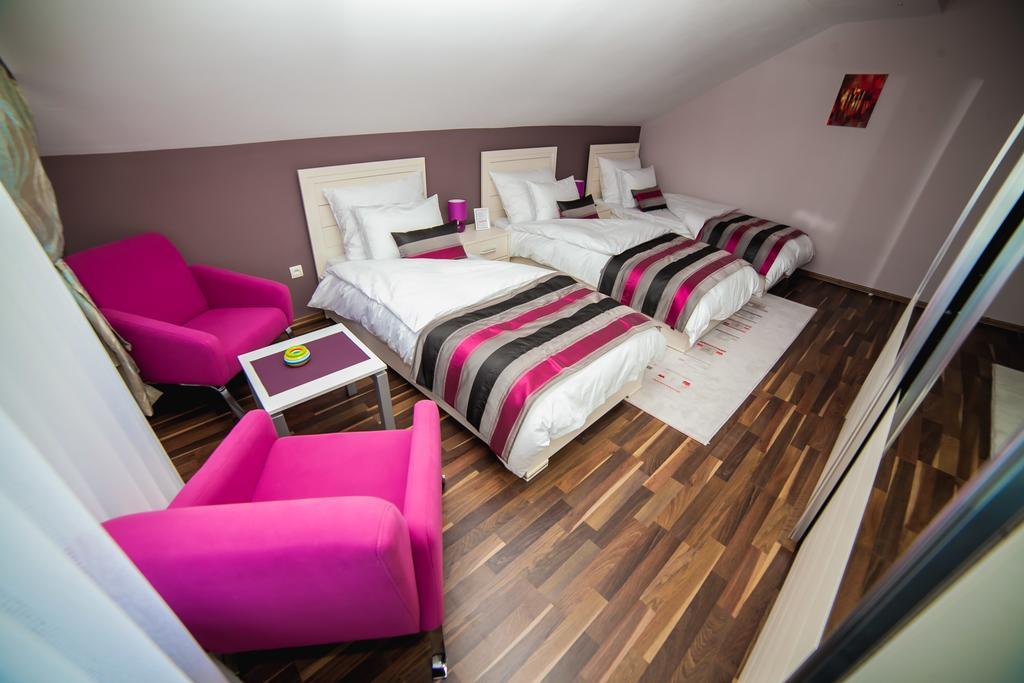 Villa Grace Bihać エクステリア 写真