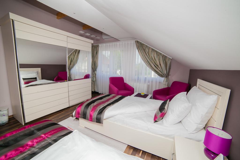 Villa Grace Bihać エクステリア 写真